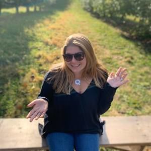 Meet your Posher, Nicole